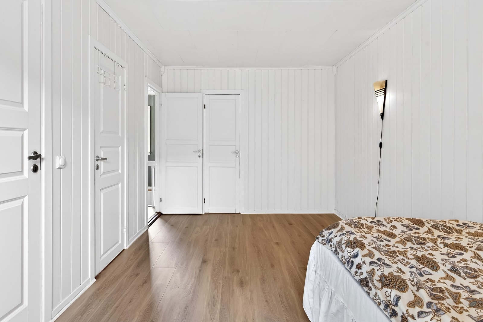 Inngang til bad, garderobe og soverom 2. Galleribilde