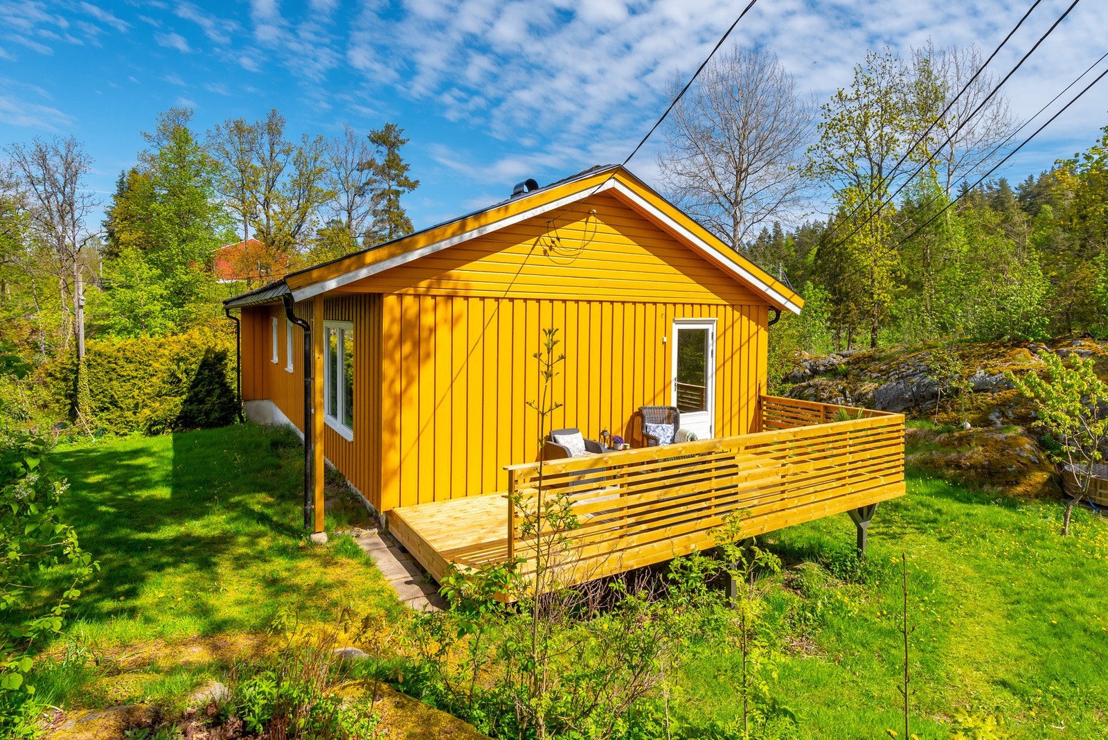 Sørvendt veranda med gode solforhold. Galleribilde