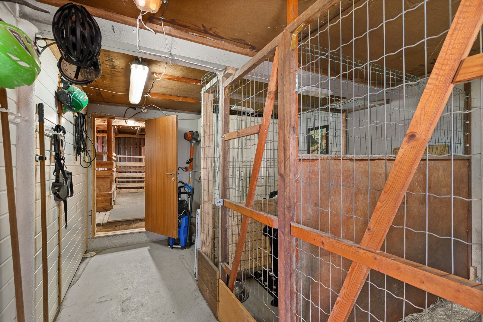 1 etg. låve/redskapshus Galleribilde