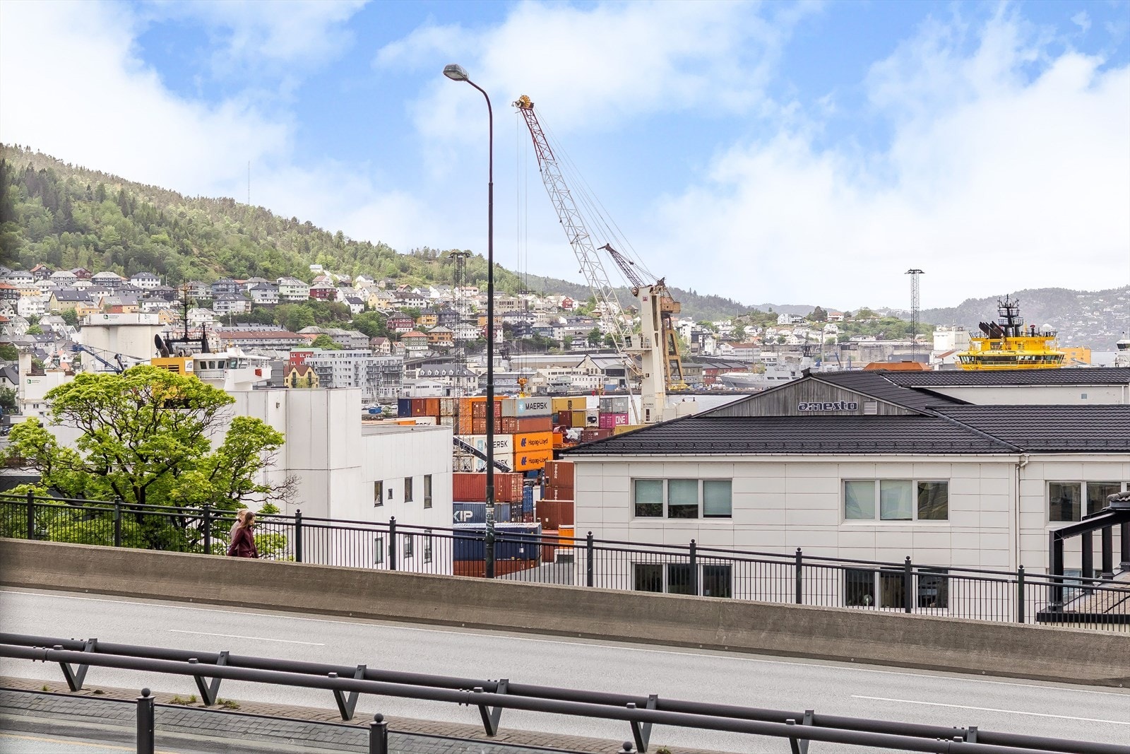 Noe av utsikten fra stue /soverom Galleribilde