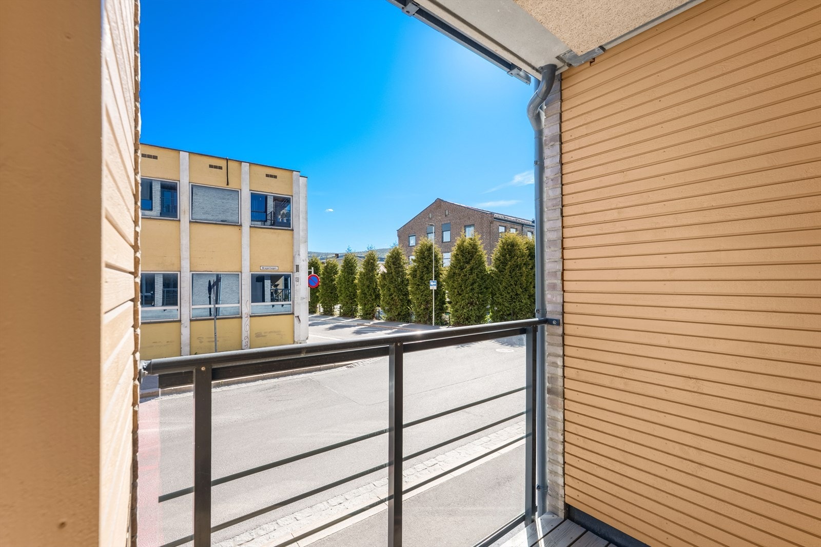 Tilbaketrukket veranda. Galleribilde