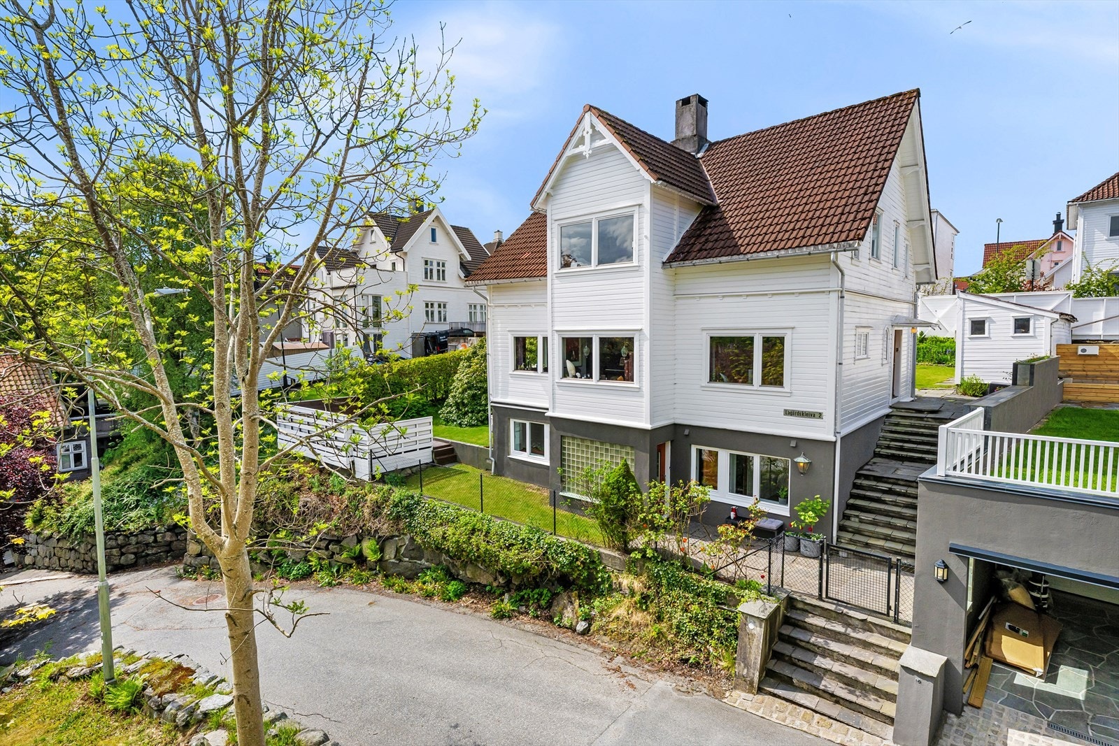 Kort vei til offentlig transport på Lagårdsveien eller Stavanger stasjon / Byterminalen. Galleribilde