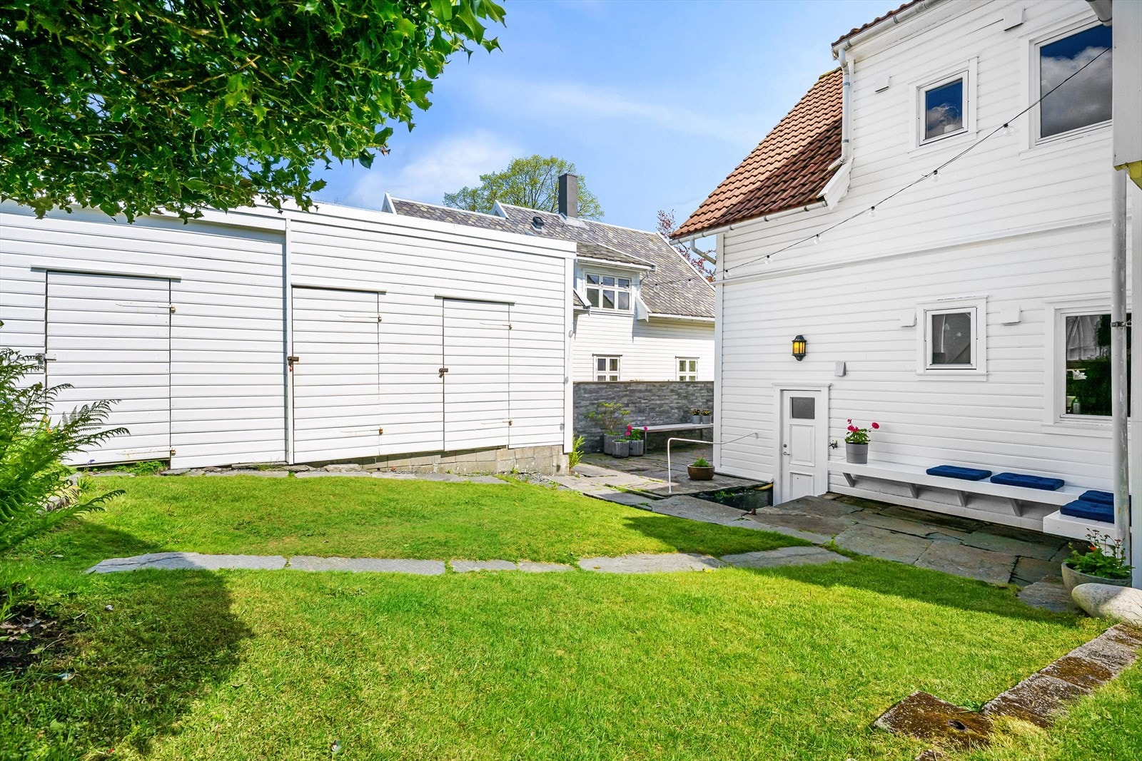 Til leiligheten hører en ekstern bod på 5 m² i felles uthus. Galleribilde