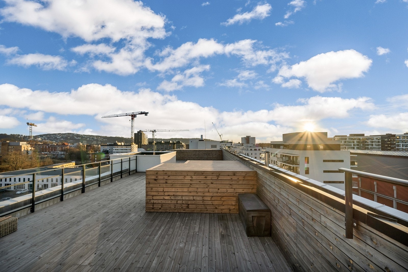 Beboere har tilgang til flott felles takterrasse Galleribilde