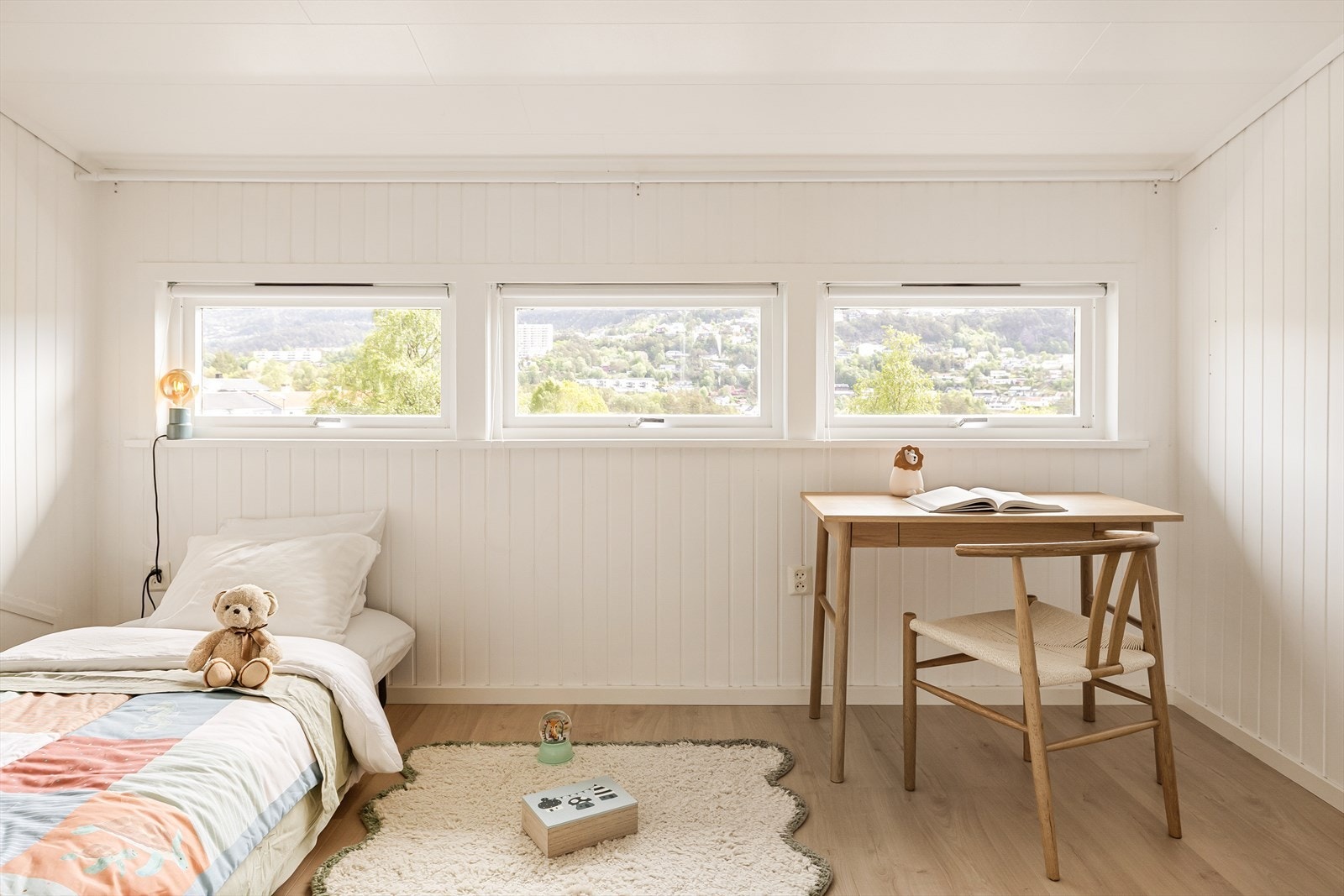 Loftstue med god plass til ønsket innredning Galleribilde