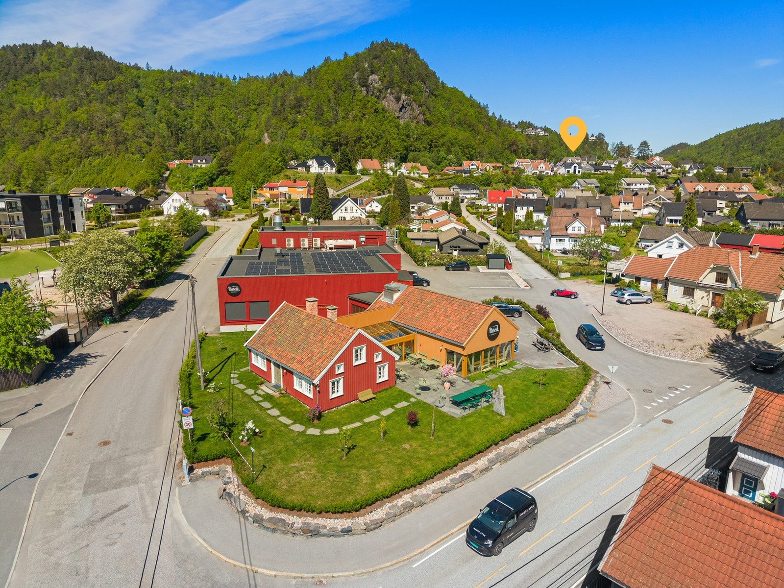 Moseid bakeri ligger like ved, markering over boligen Galleribilde