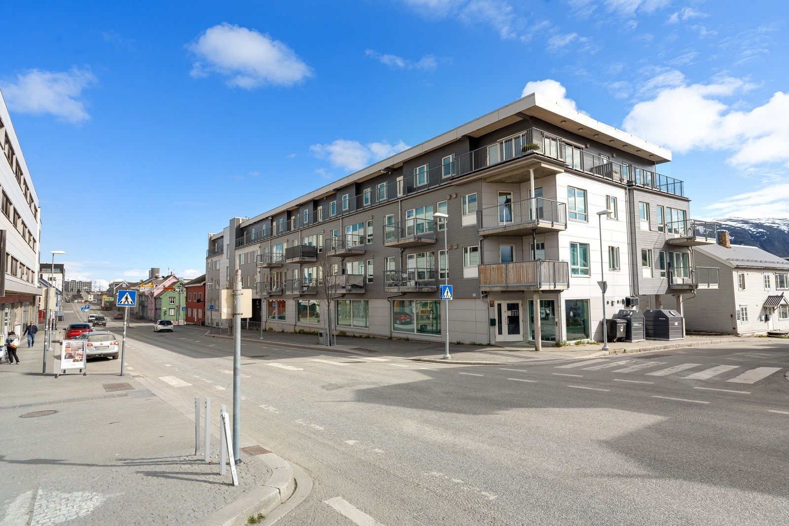 Sentralt beliggende blokk med gangavstand til alt Tromsø sentrum har å by på.
