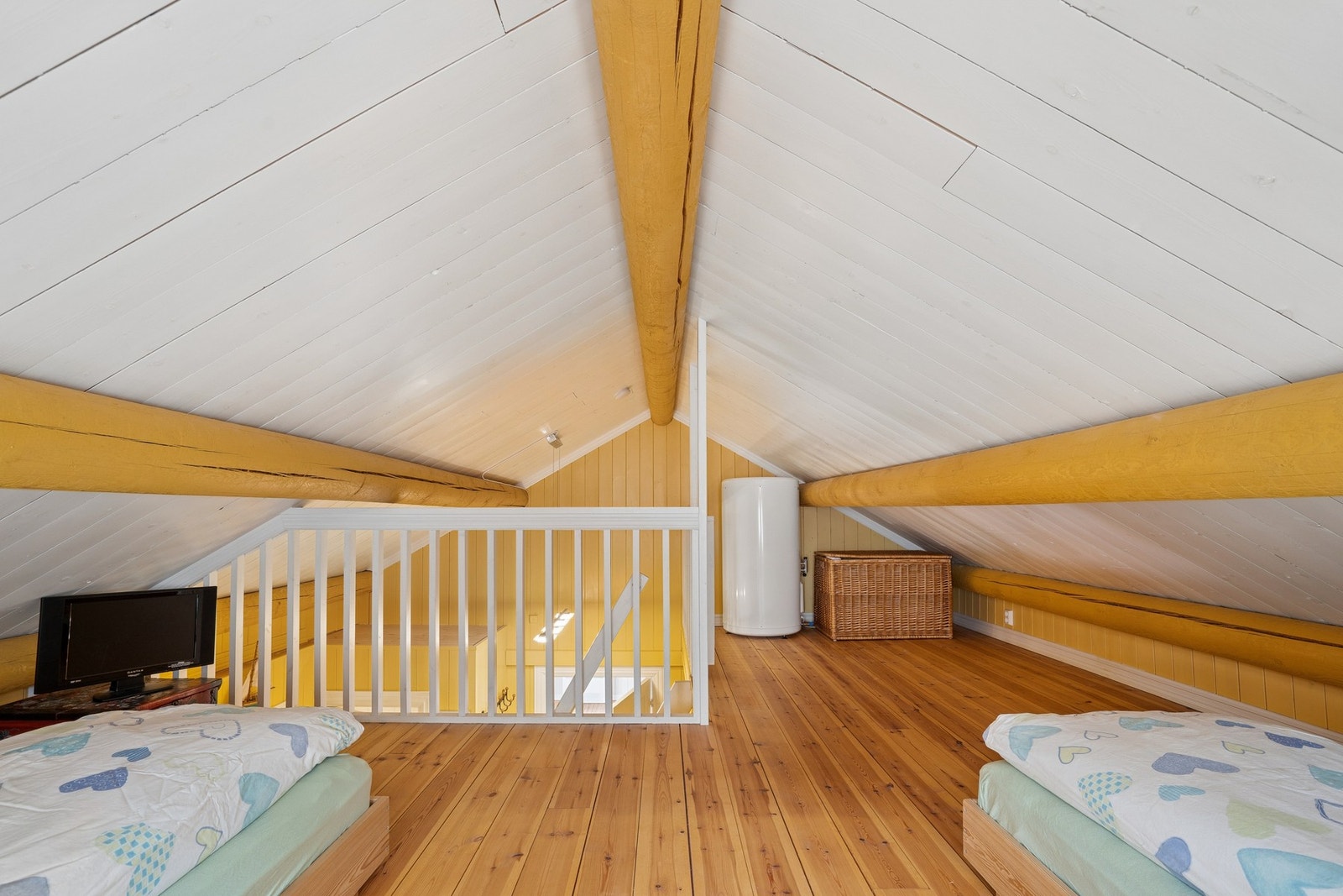 Takhøyden i mønet er 160 cm. Galleribilde
