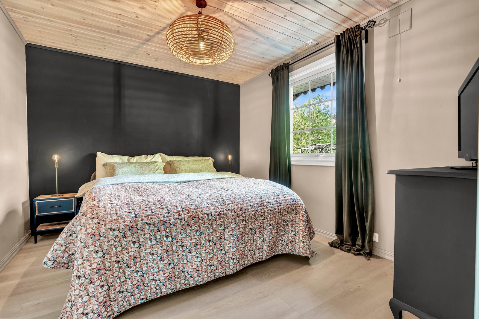 Lunt og pent hovedsoverom Galleribilde