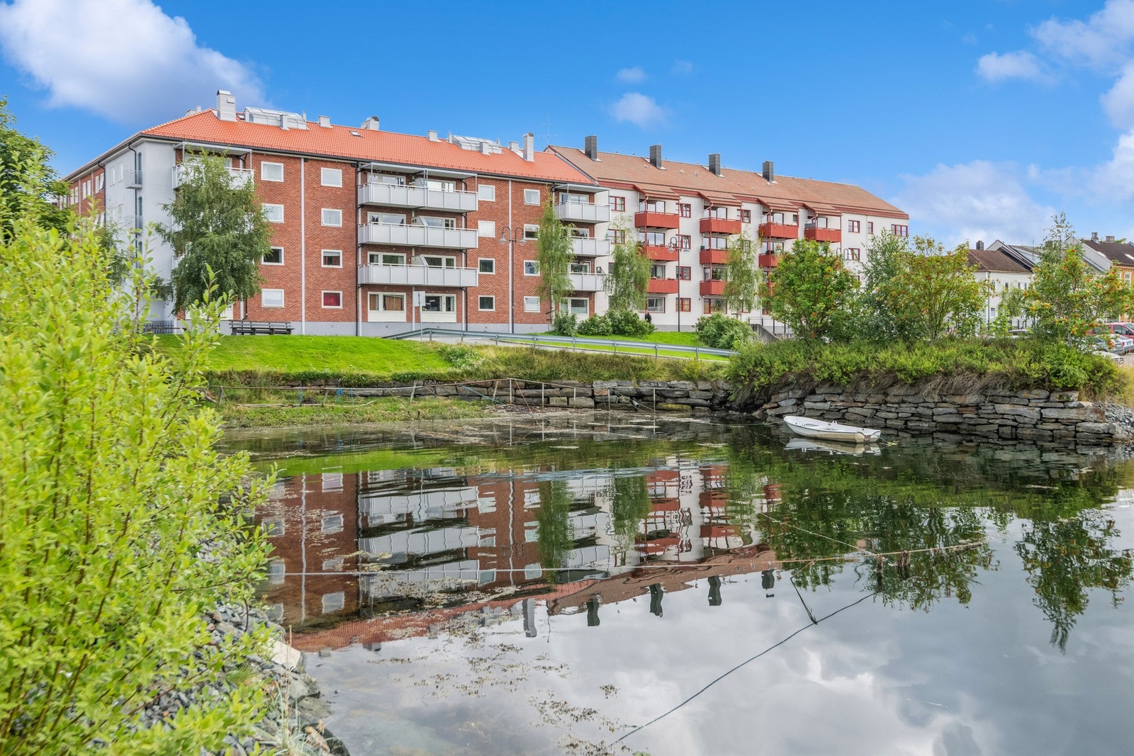 Sentral 2-roms andelsleilighet med attraktiv beliggenhet i Levanger sentrum. Galleribilde