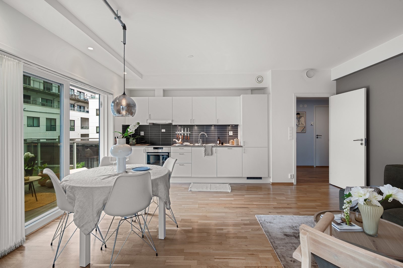 - Stue/kjøkken måler 24,9m² - Galleribilde