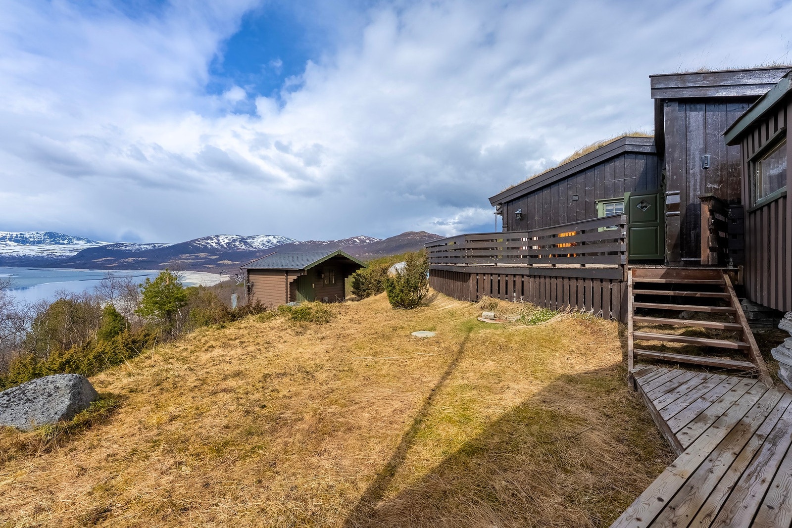 Uteområde. Galleribilde