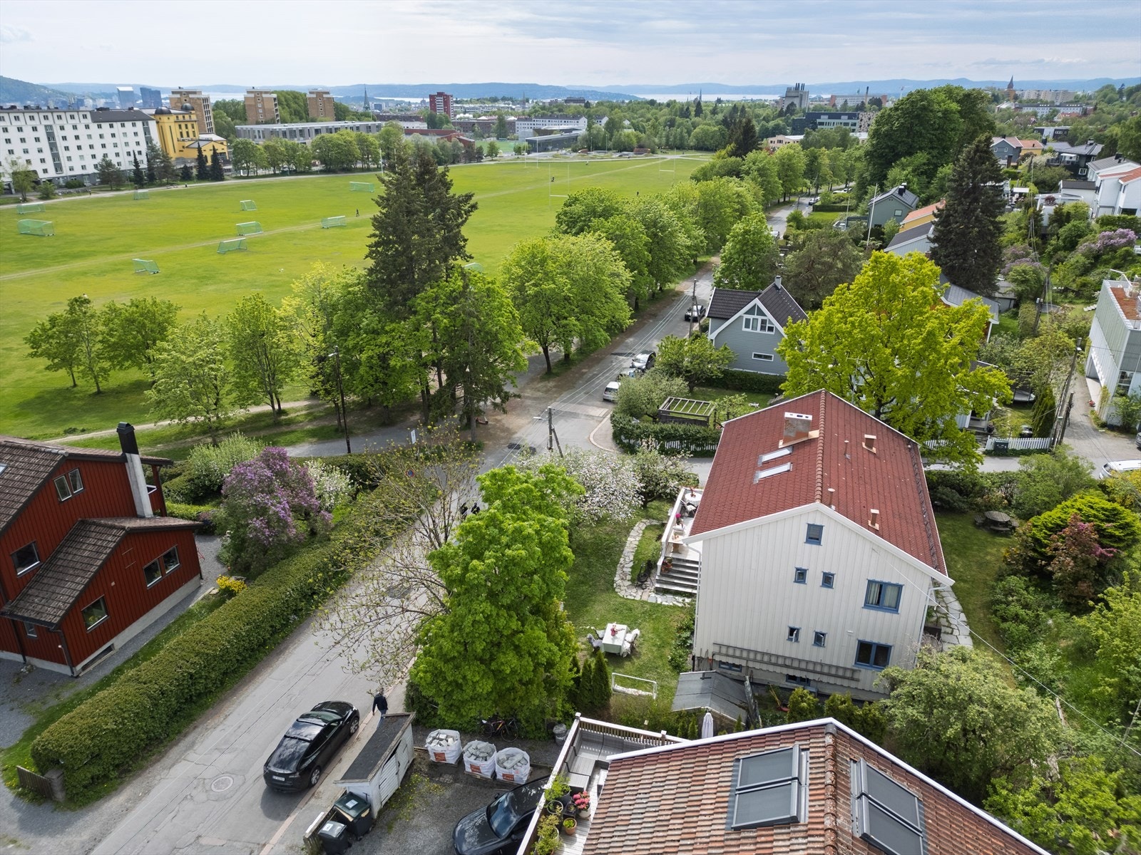 Huset ligger i den svale svingen på Voldslokka Galleribilde