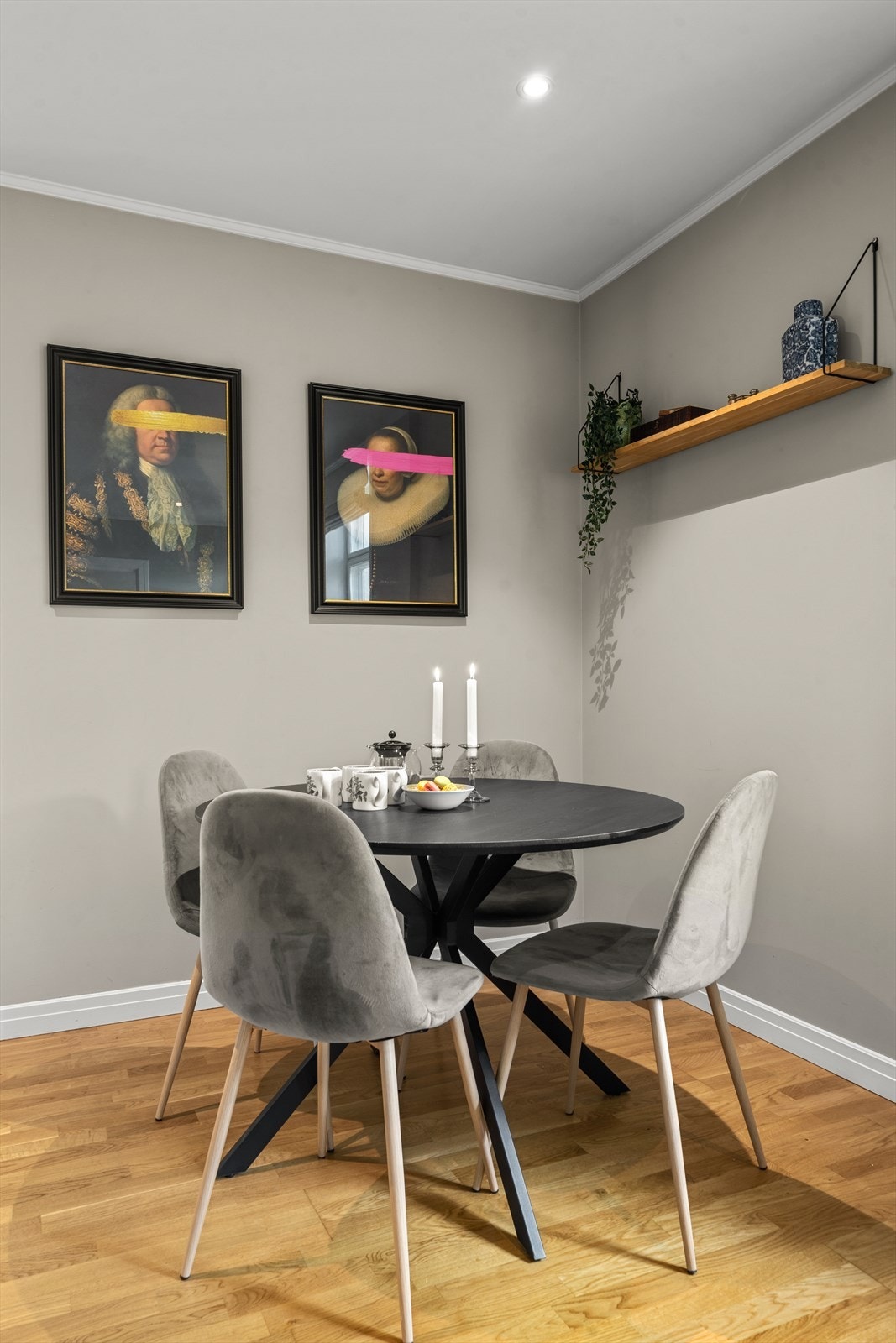 God plass til spisebord. Galleribilde