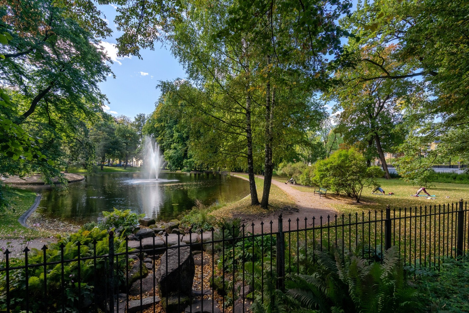 Slottsparken med sine fantastiske grøntområder er en kort spasertur unna. Galleribilde