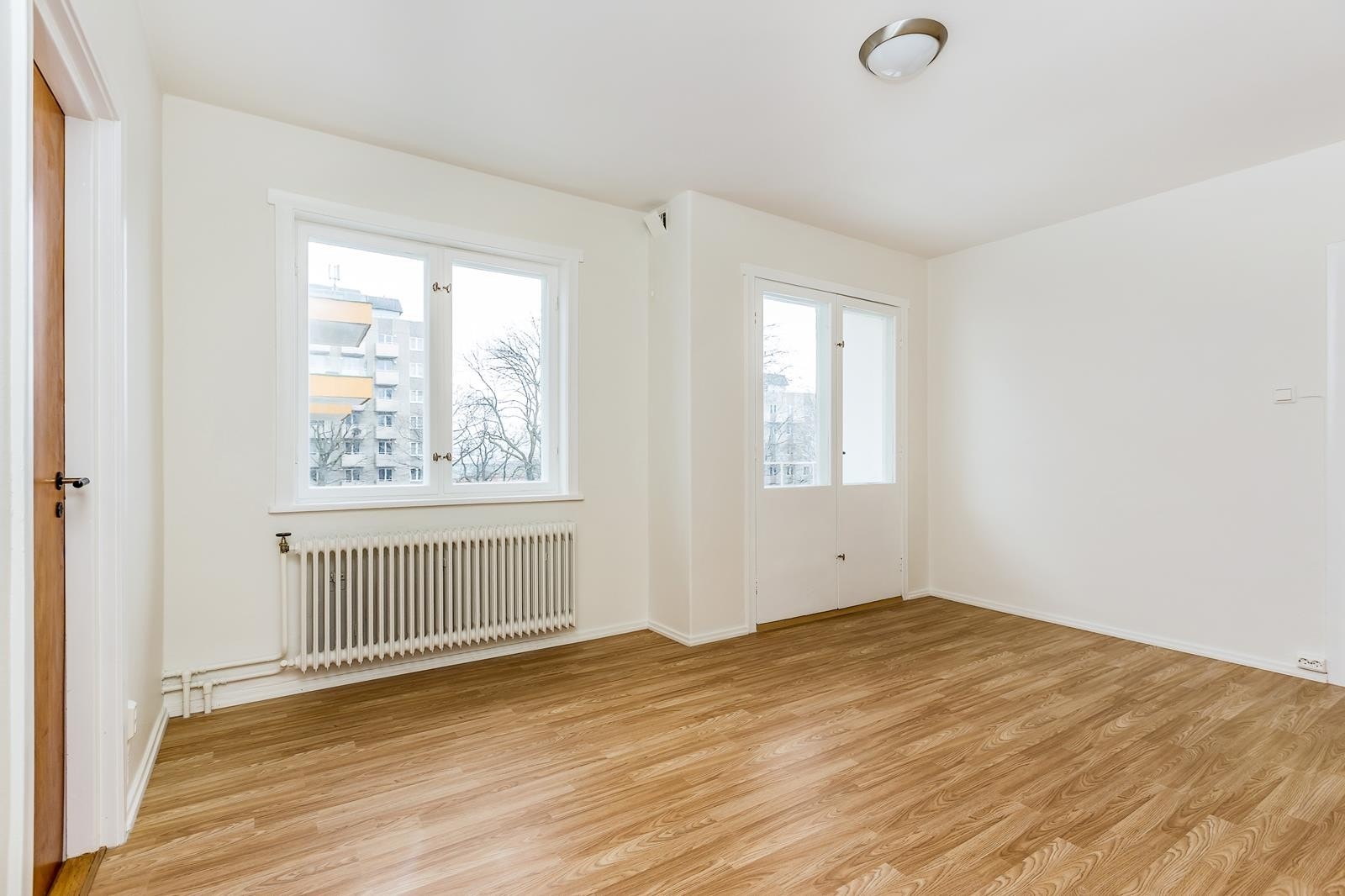 Romslig og lys leilighet Galleribilde