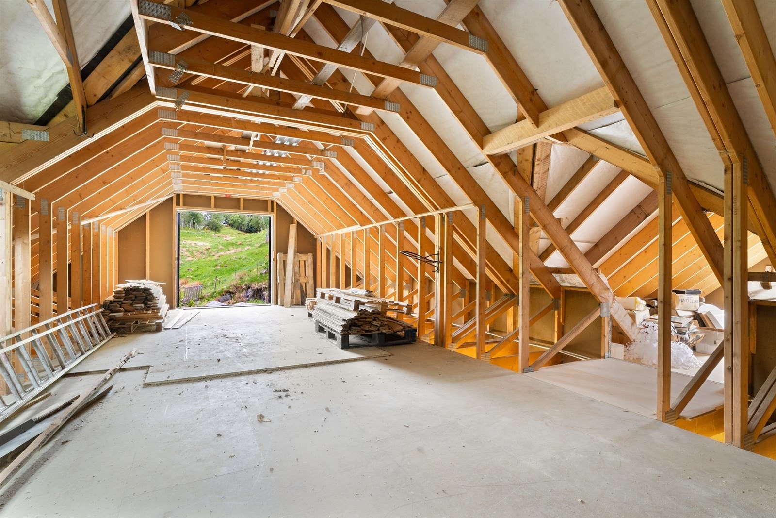 Løens loft har et areal på 65 m². Galleribilde