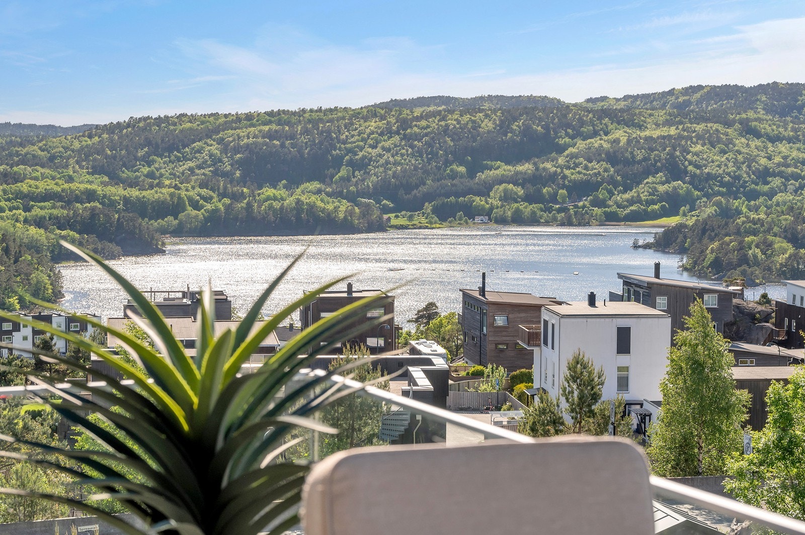 Exbo v/ Espen Haugen Ellseth har gleden av å presentere Marikåpeveien 4! Galleribilde