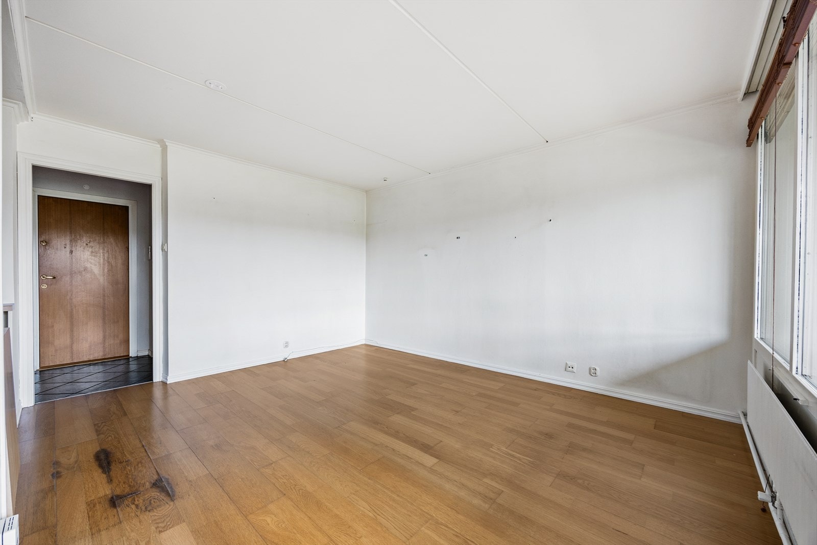 Stuen har flere møbleringsmuligheter. Galleribilde