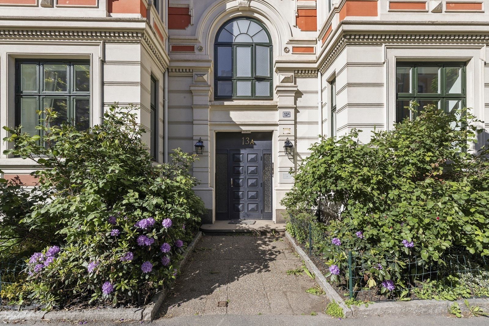 Colbjørnsens Gate 13 er en klassisk og vakker bygård fra 1896. Galleribilde