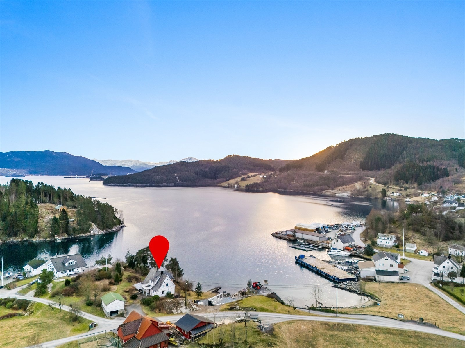Velkommen til Buneset 6! (Foto: Studiovest, Aleksander Koløy) Galleribilde