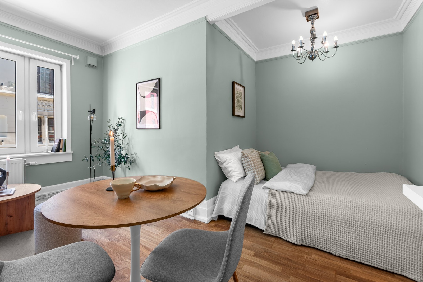 Sovealkove med plass for dobbeltseng. Galleribilde