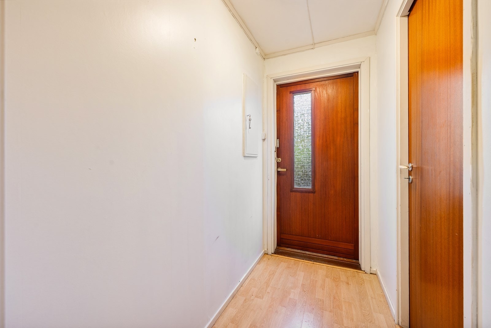 Fra gangen er det adkomst til bodrom til venstre Galleribilde