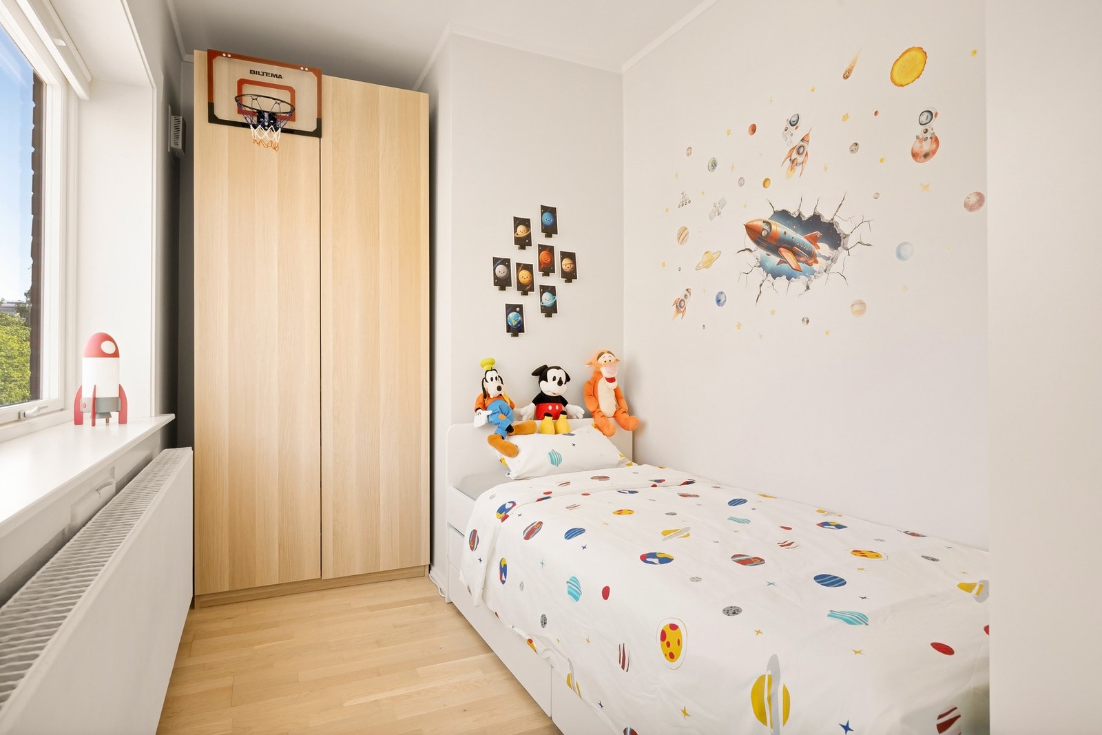 Soverom 2 passer godt som barnerom eller kontor Galleribilde
