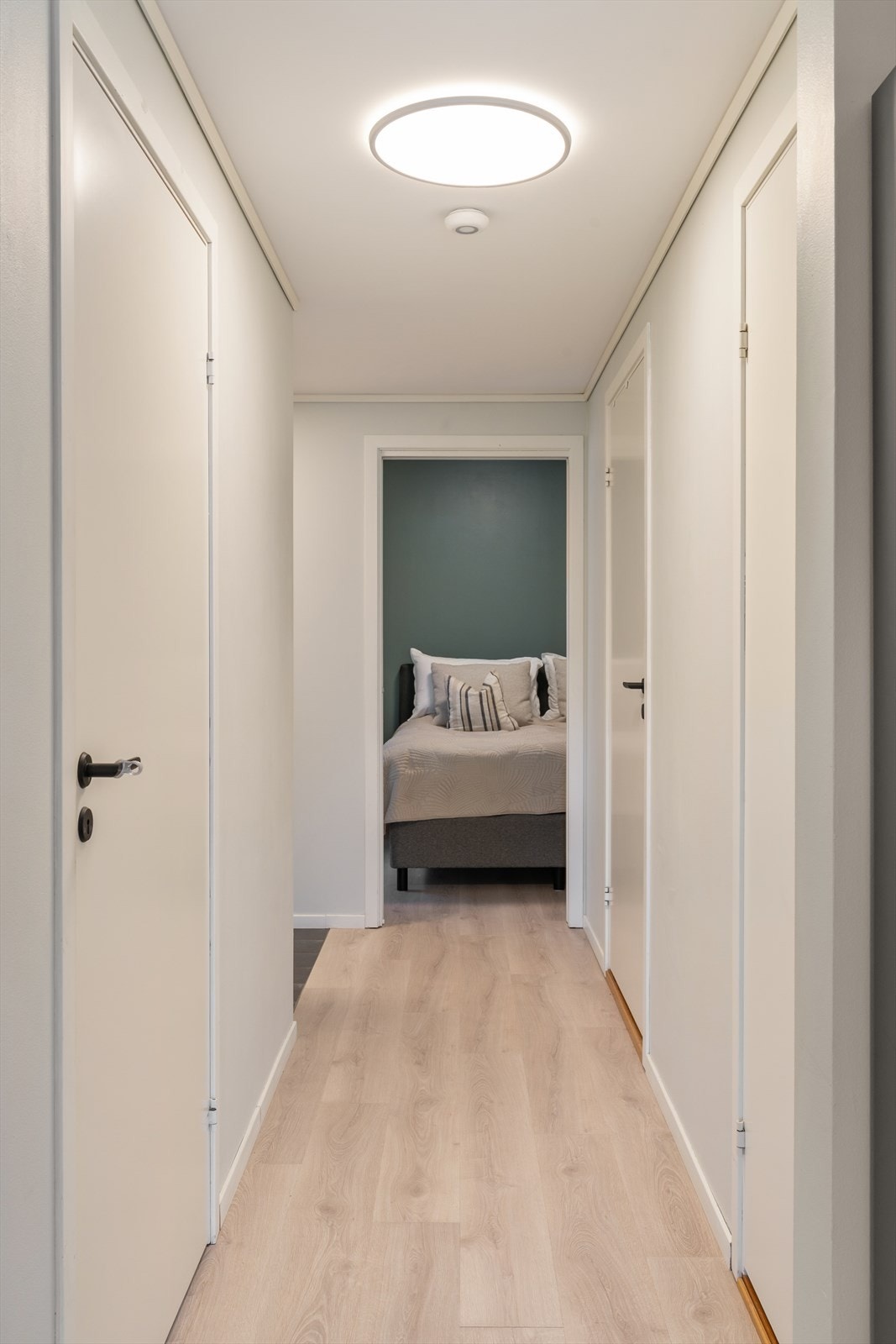 Gangen leder inn mot soverommene og badet. Galleribilde