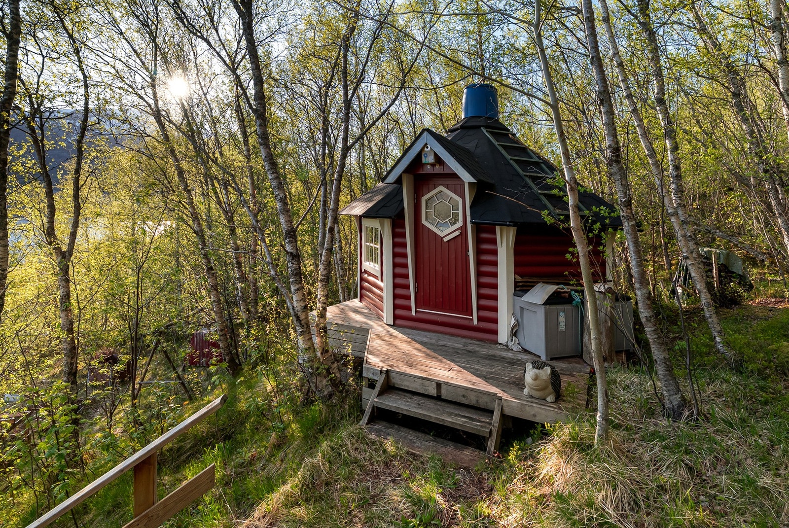 En egen grillhytte på 9 m² gir mulighet for hyggelige sammenkomster uansett vær. Galleribilde