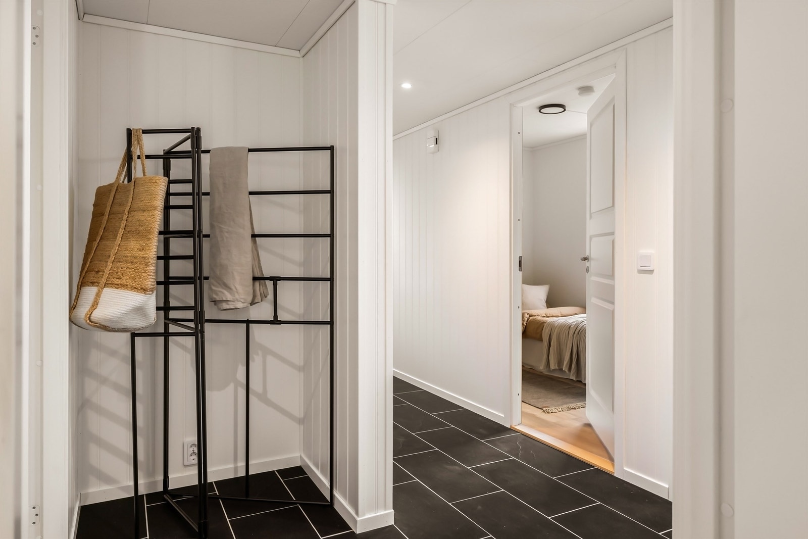 Gjennomtenkte løsninger og enhetlig materialbruk. Galleribilde