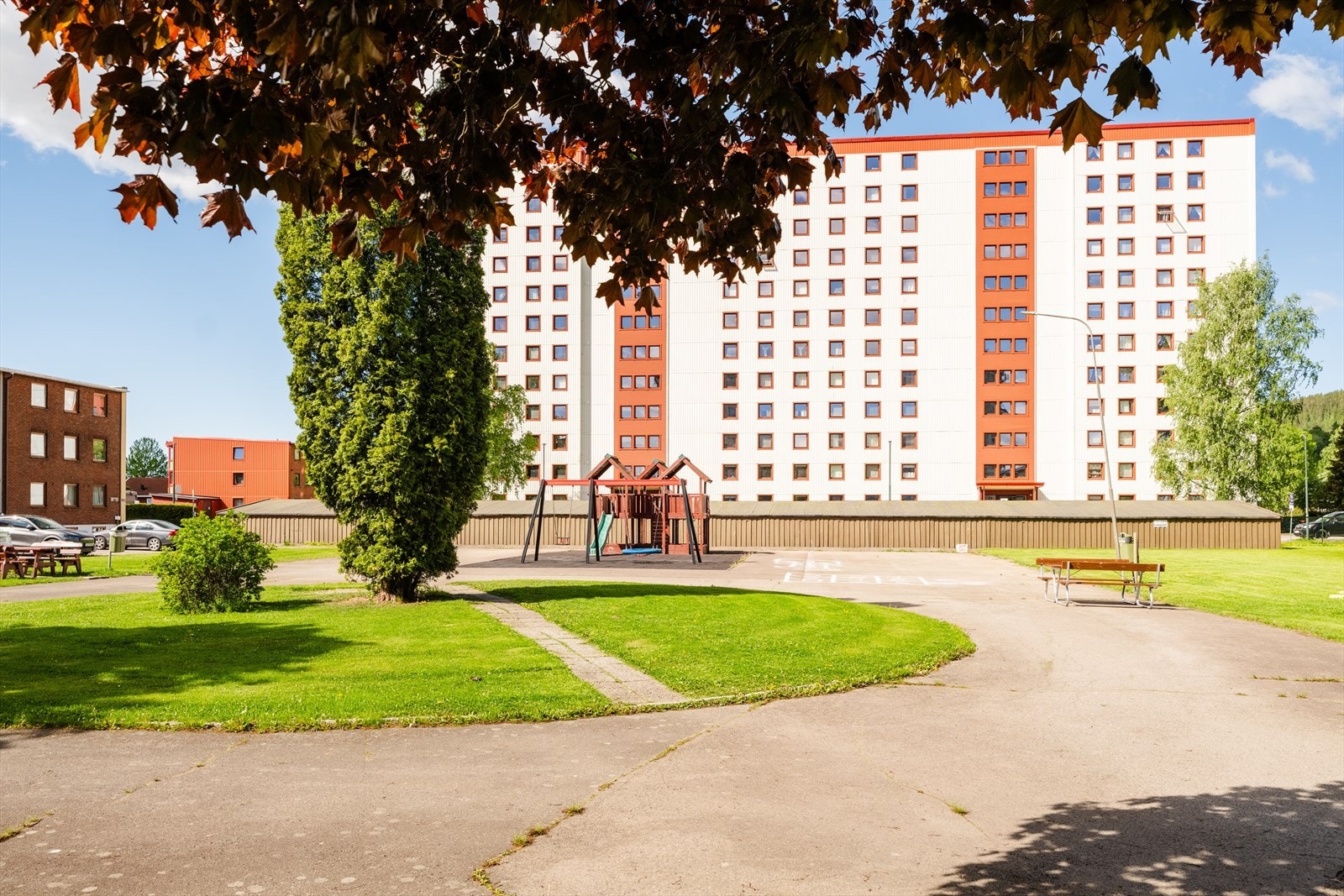 Pene fellesområder med lekeplass for de minste. Galleribilde