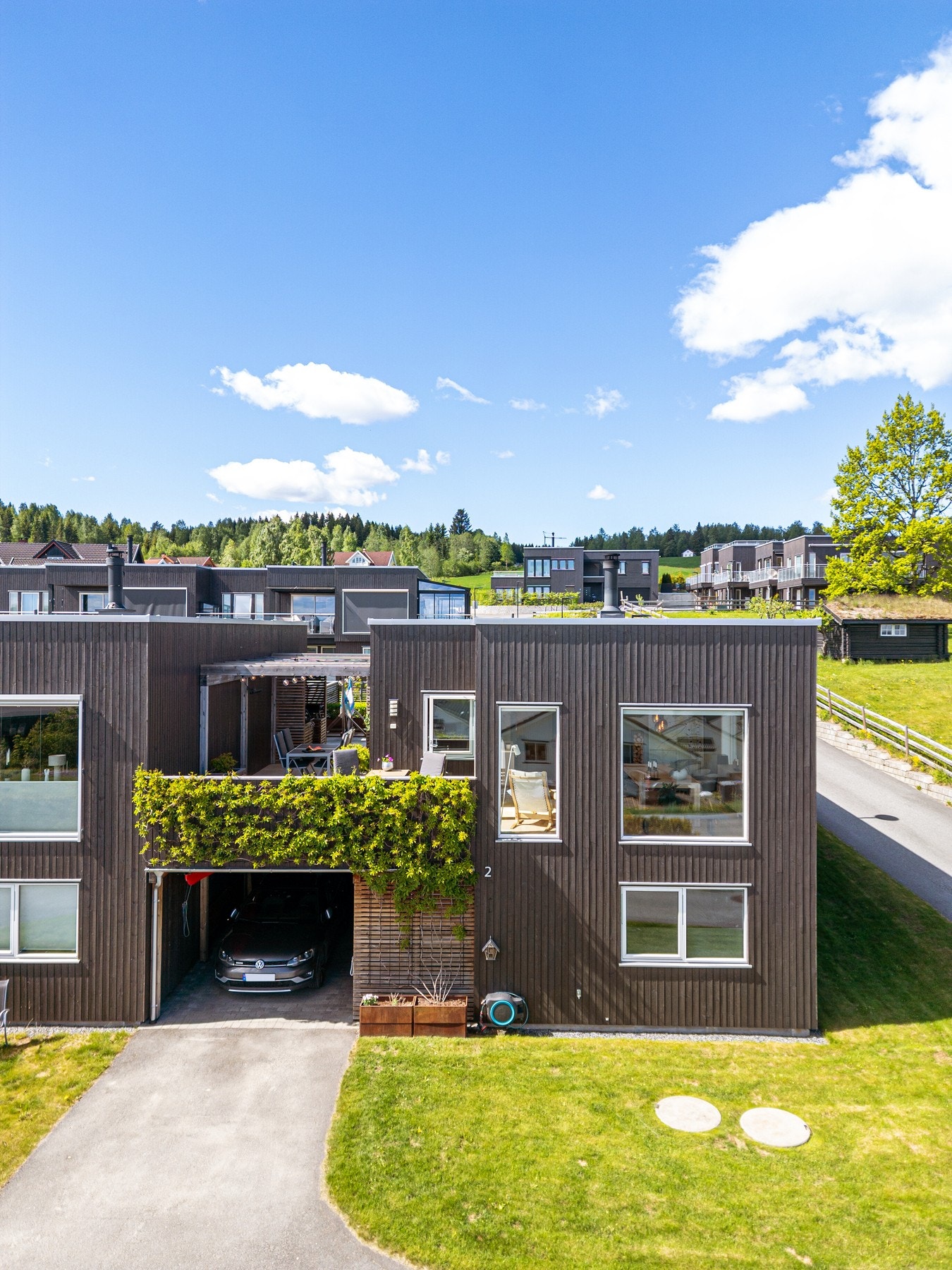 Her bor du i rolige omgivelser med vakkert utsyn, samtidig som du har enkel tilgang til alt Gjøvik har å by på. Galleribilde