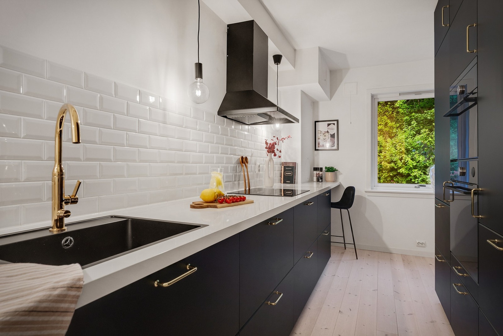 Lekkert IKEA-kjøkken med lekre detaljer Galleribilde