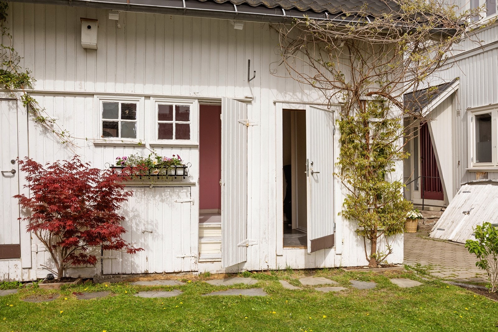 2 uteboder som disponeres av denne seksjonen Galleribilde