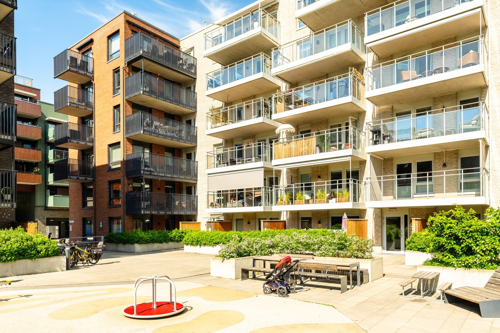 Leiligheten ligger i et attraktivt, rolig og barnevennlig boligområde på Vollebekk. Galleribilde