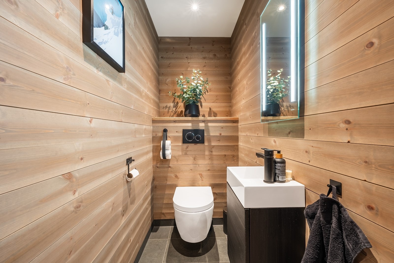 016_Wc.jpg Galleribilde