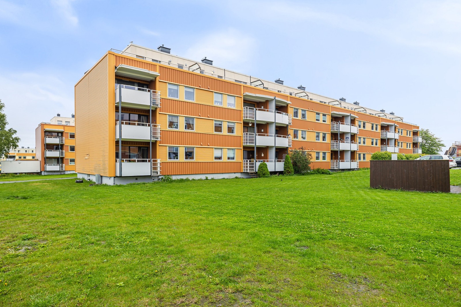 Leiligheten disponerer tre boder i kjeller. Galleribilde