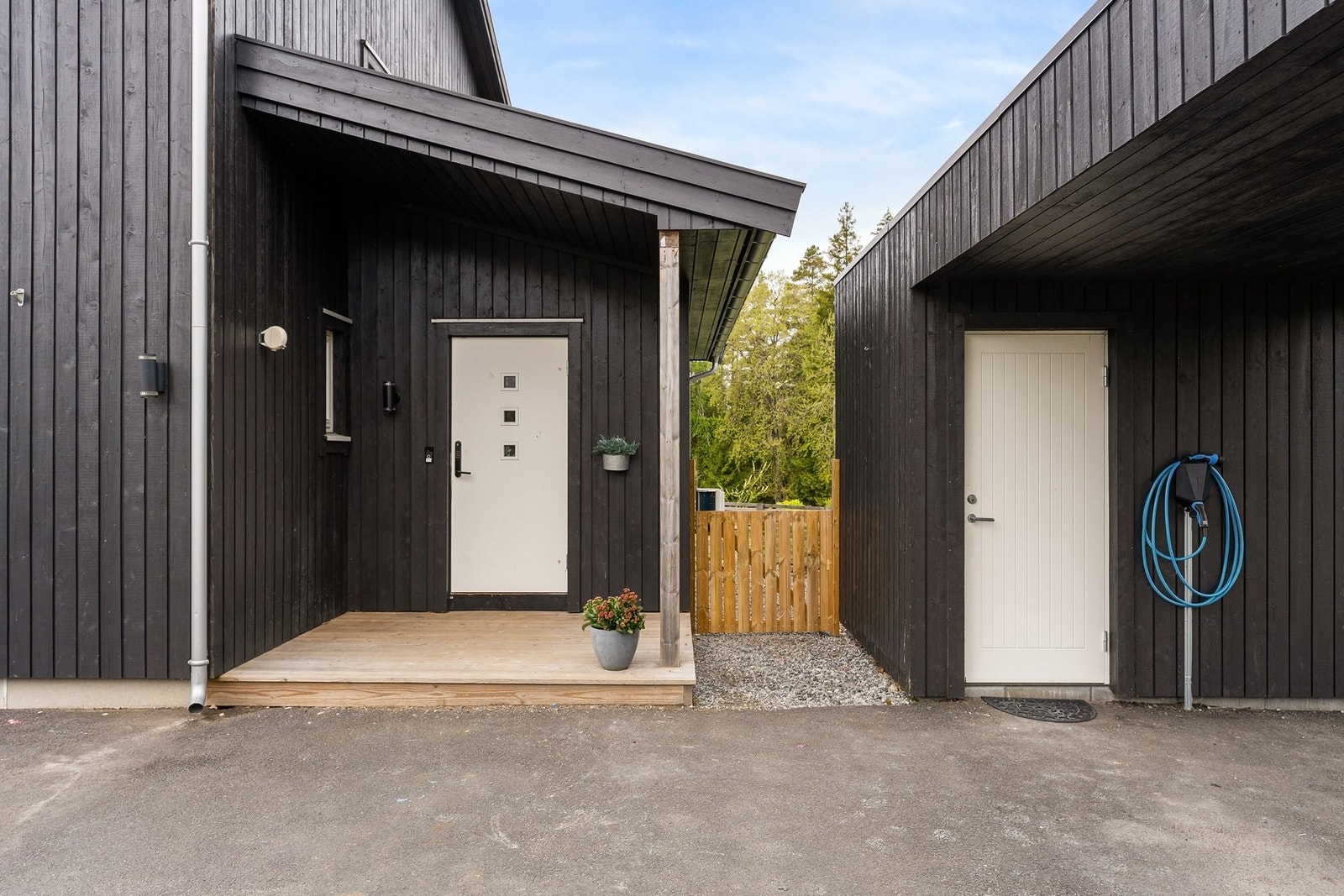 Overbygd inngangsparti Galleribilde