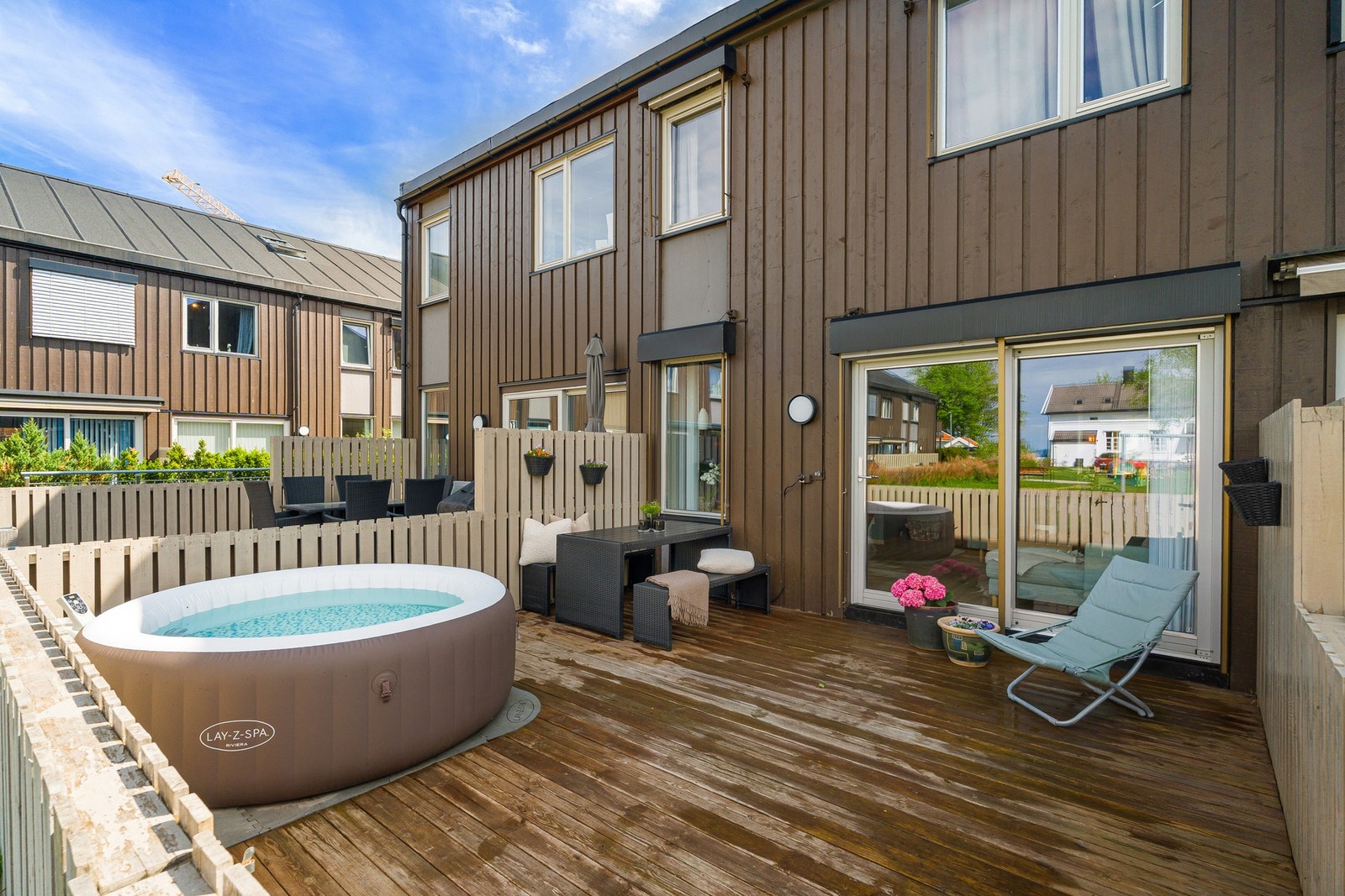 Svært romslig terrasse på 22,8 kvm. Galleribilde