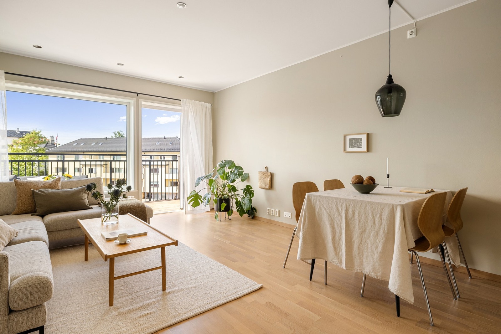 Leiligheten ligger i et moderne bygg fra 2016. Galleribilde