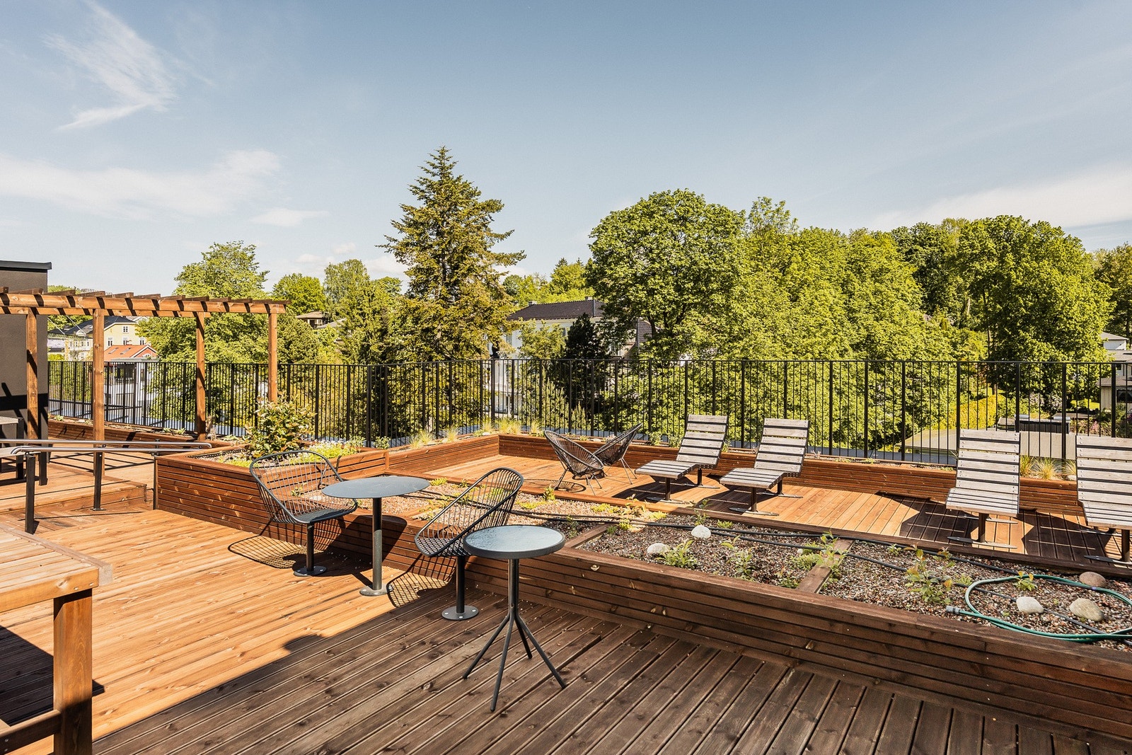 I tillegg til privat terrasse har sameiet en stor, felles takterrasse i byggets 6. etasje. Galleribilde