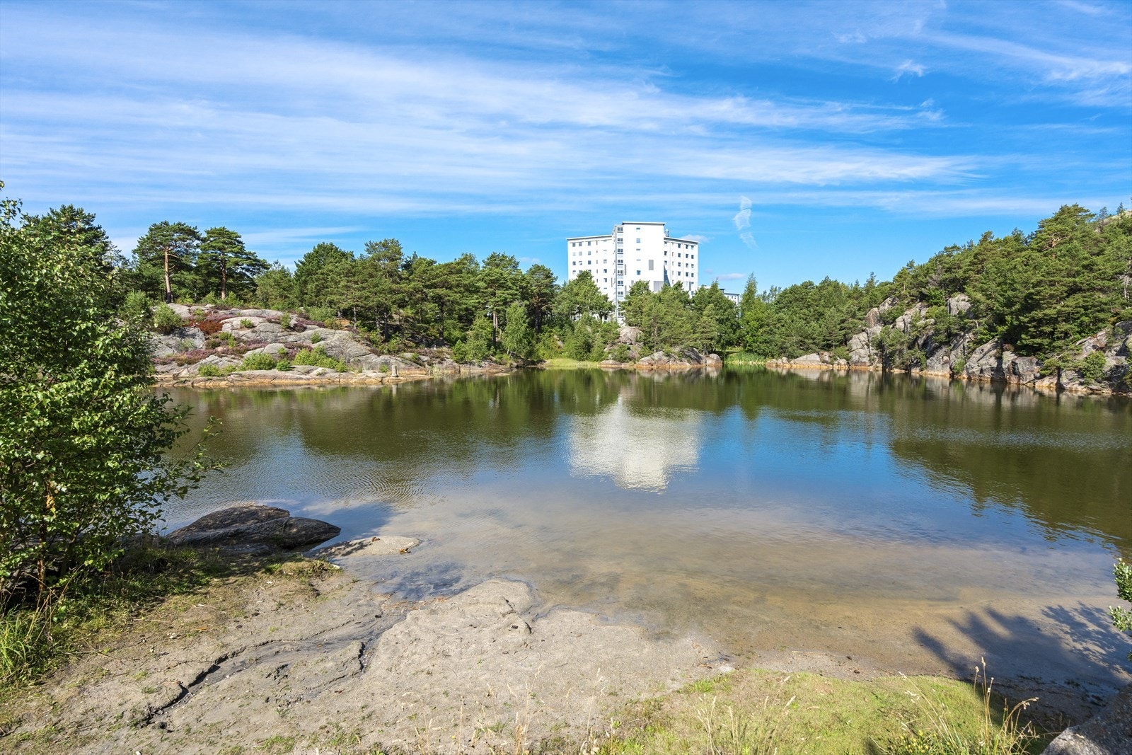 Badevann finnes også på ferden fra leiligheten via Dueknipen til Kristiansand sentrum. Galleribilde