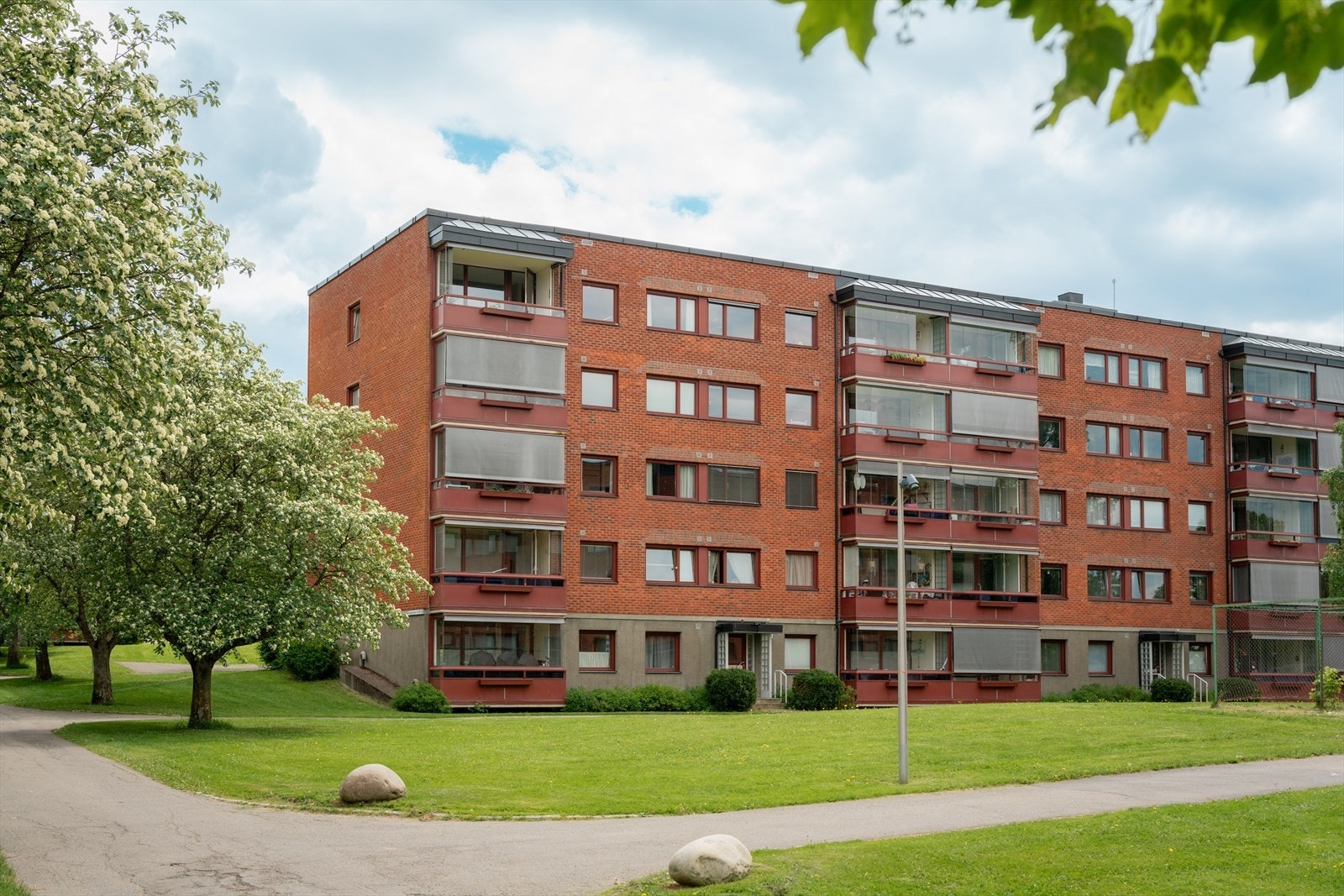 Borettslaget har pent opparbeidede fellesarealer Galleribilde