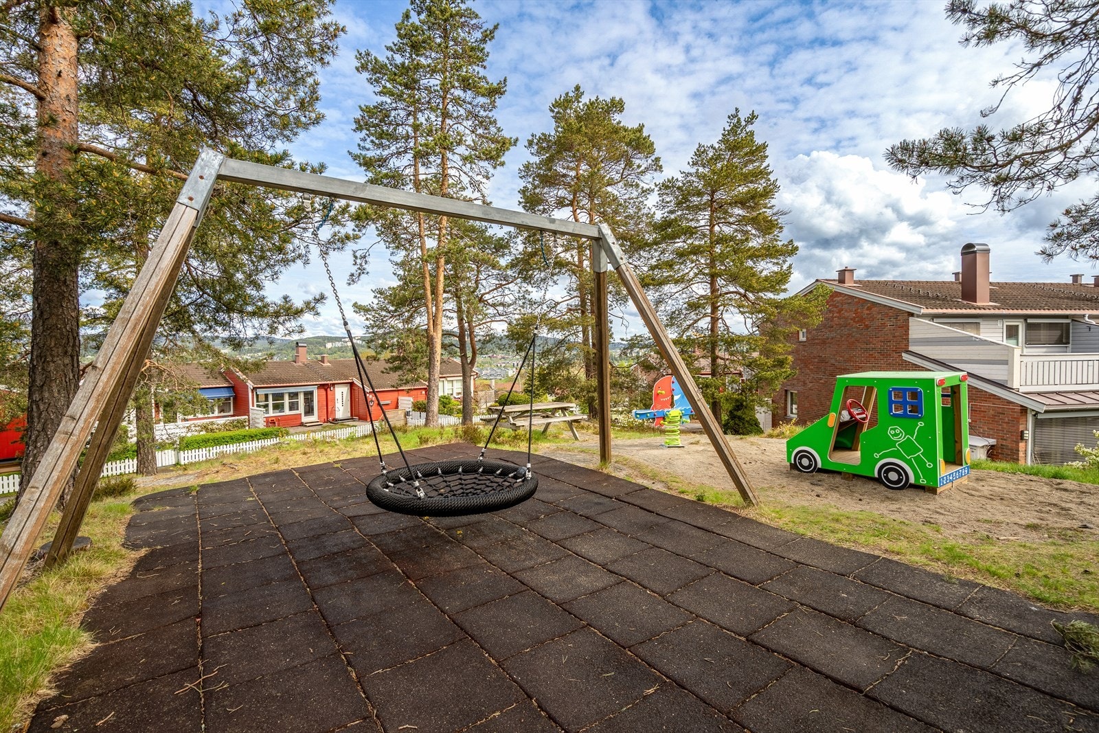 I nærområdet finnes det flere lekeplasser for de minste. Galleribilde
