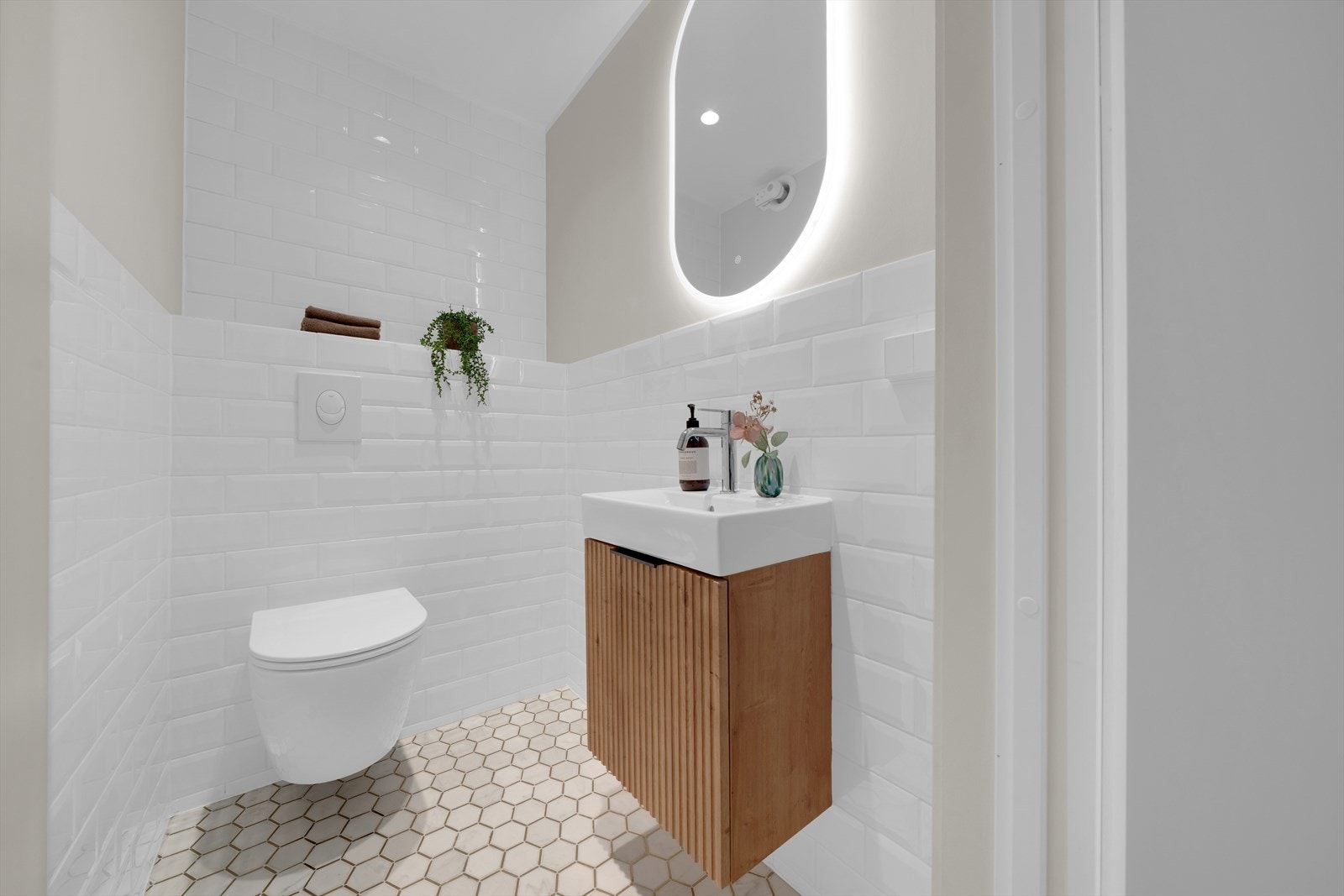 WC i moderne og lyst design Galleribilde
