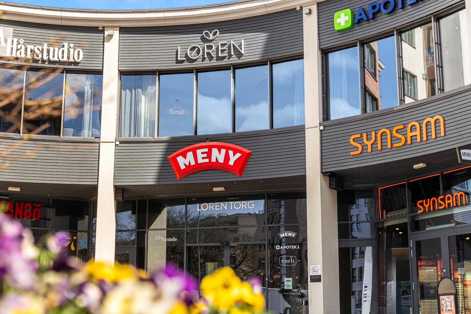 Løren Torg nærsenter med bl.a Meny Galleribilde