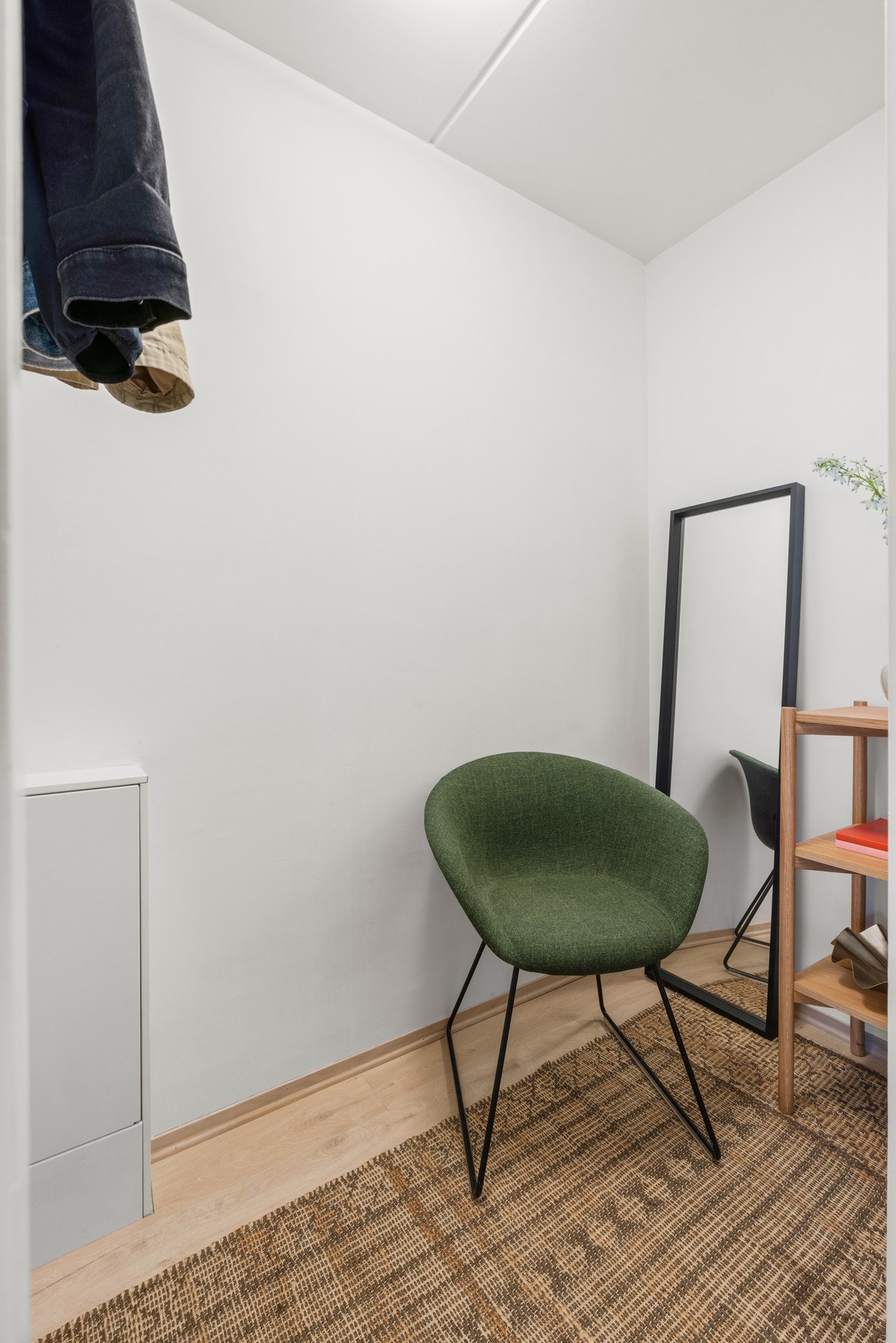 Innvendig bod i leiligheten. I tillegg disponerer leiligheten en kjellerbod for ekstra lagringsplass Galleribilde