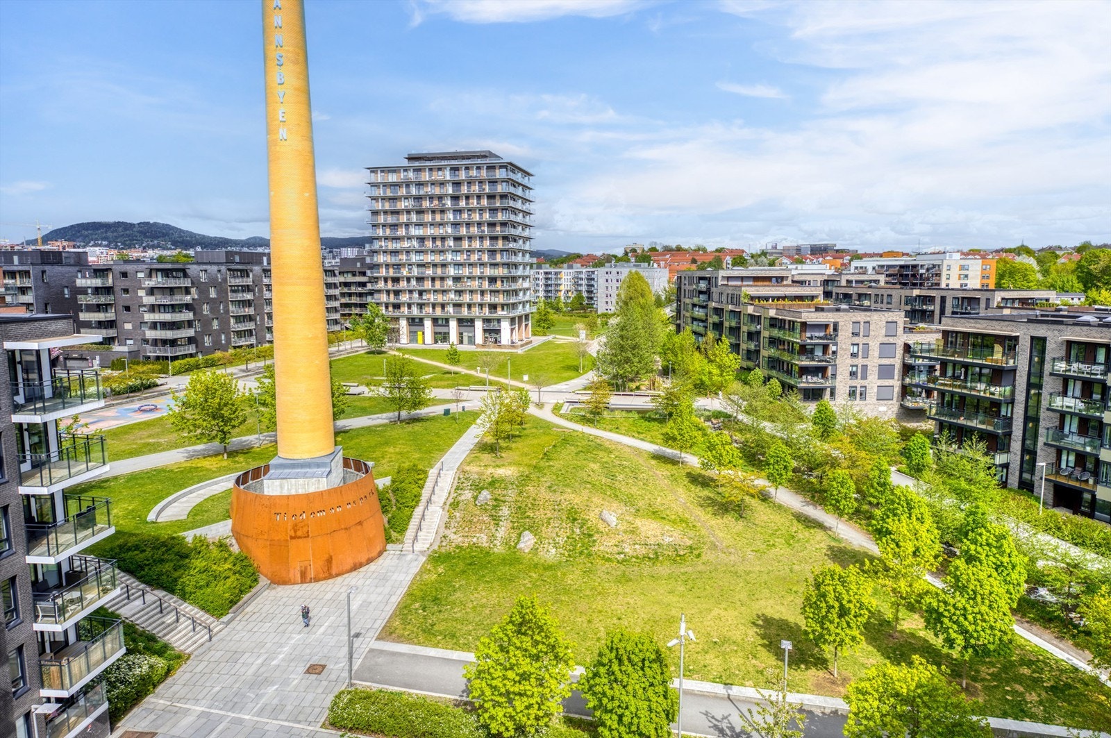 Ensjø har blitt en moderne bydel med en fin miks av ny arkitektur og etablerte grøntområder. Galleribilde