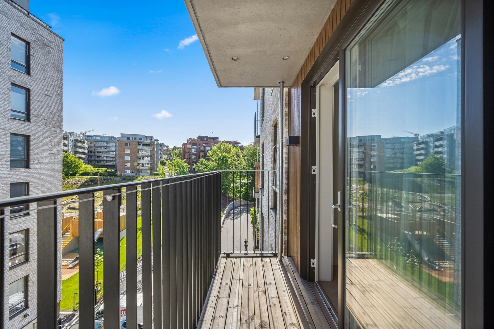 Fra soverommet er det adkomst til privat uteplass Galleribilde